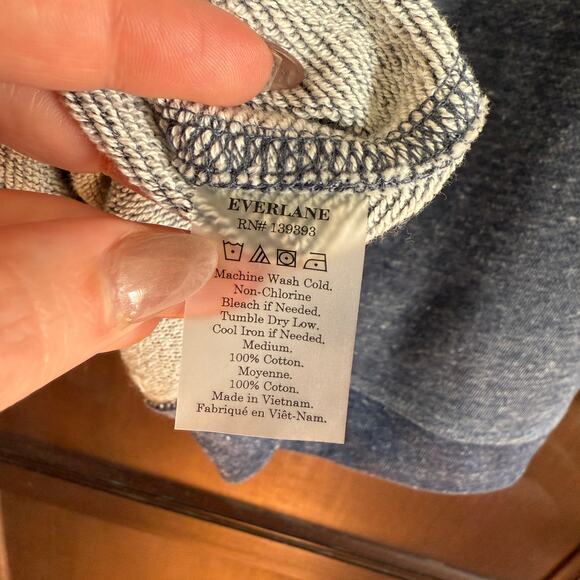 EVERLANE | Blue Heather French Terry Cotton Crew Neck Sweatshirt | Medium - Picture 5 of 5